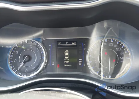 2016 Chrysler 200 Limited z USA, uszkodzony, nr VIN 1C3CCCAB9GN175189